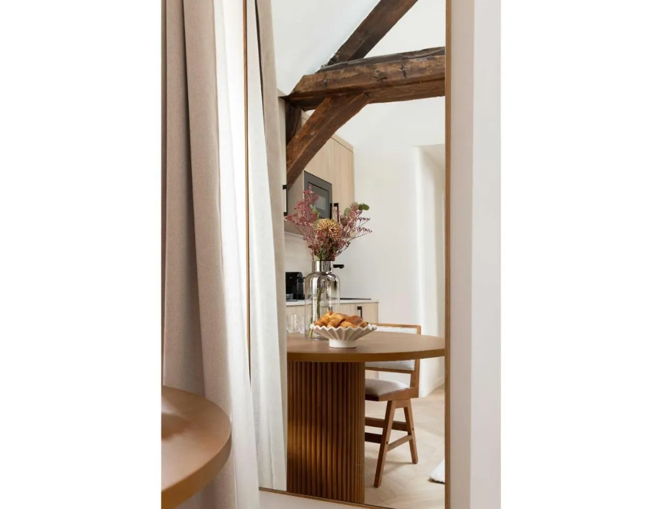Elegant Apartment- 2Br-6P- Le Marais Paryż Apartament
