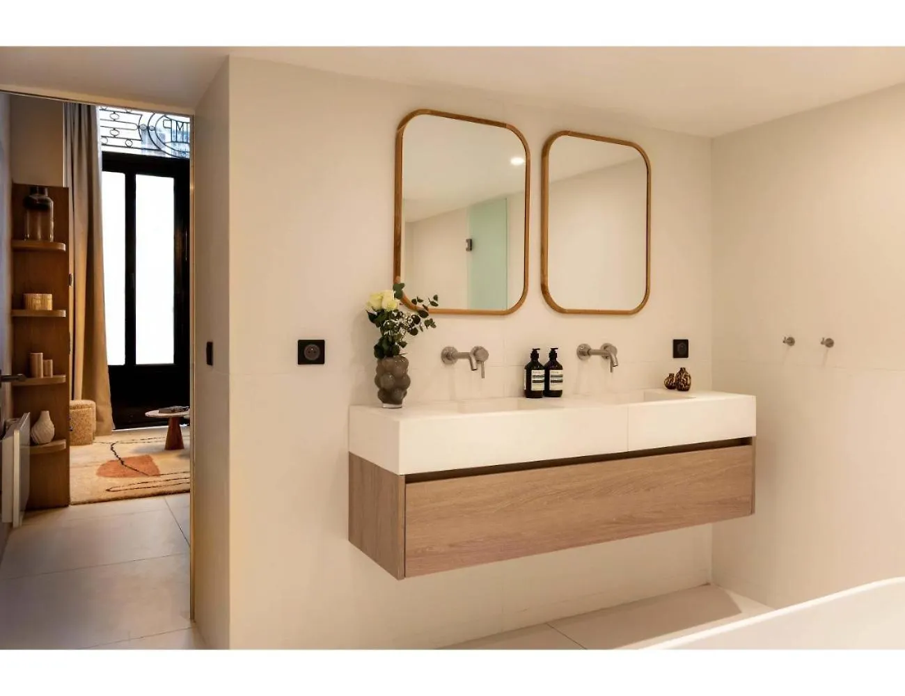 Elegant Apartment- 2Br-6P- Le Marais Париж 0*,