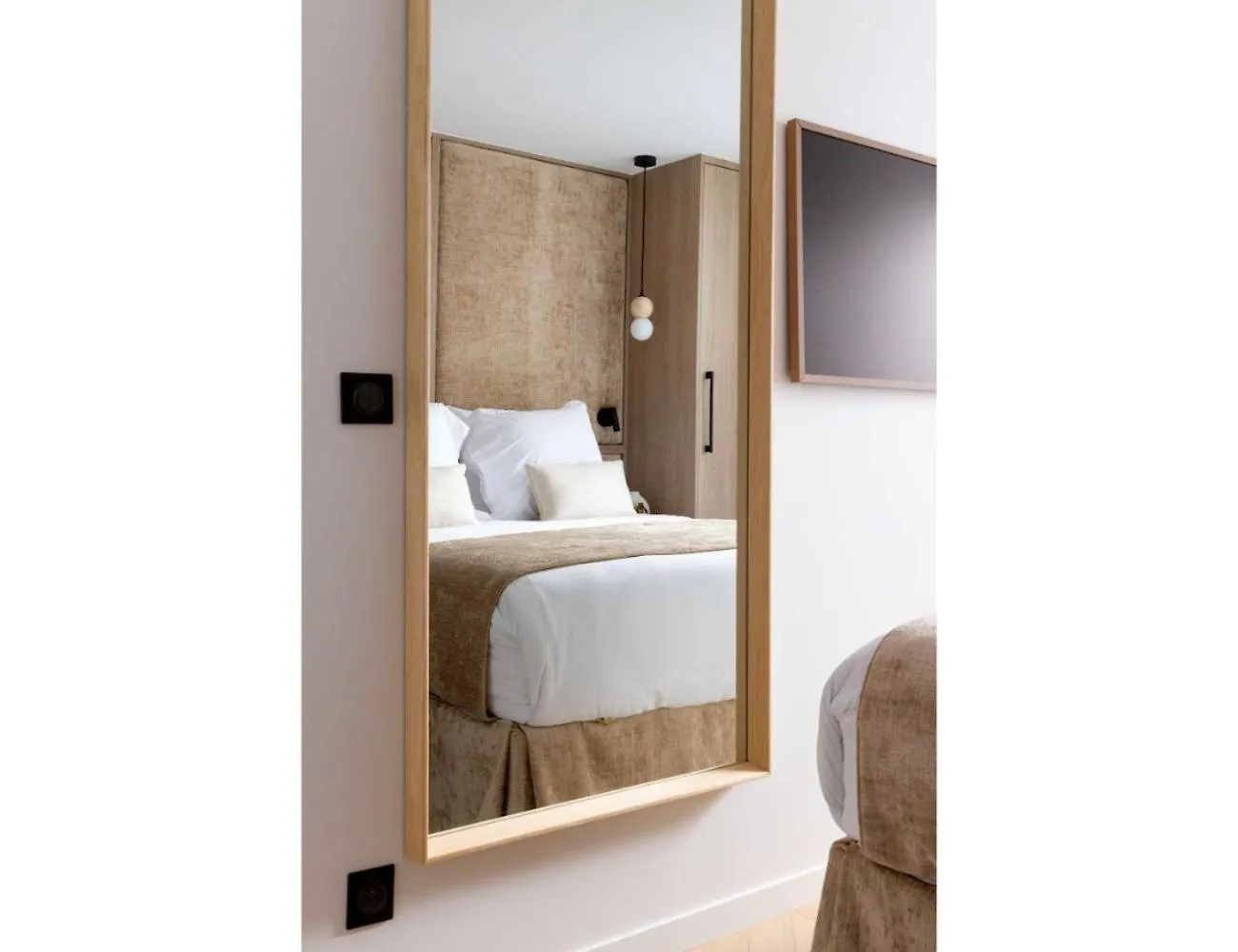 Elegant Apartment- 2Br-6P- Le Marais Париж